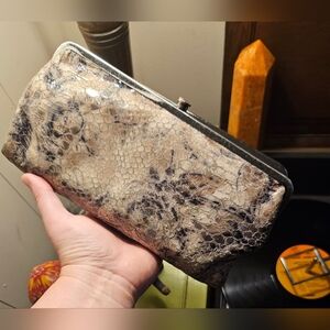 HOBO Leather Lauren Clutch Original, EUC